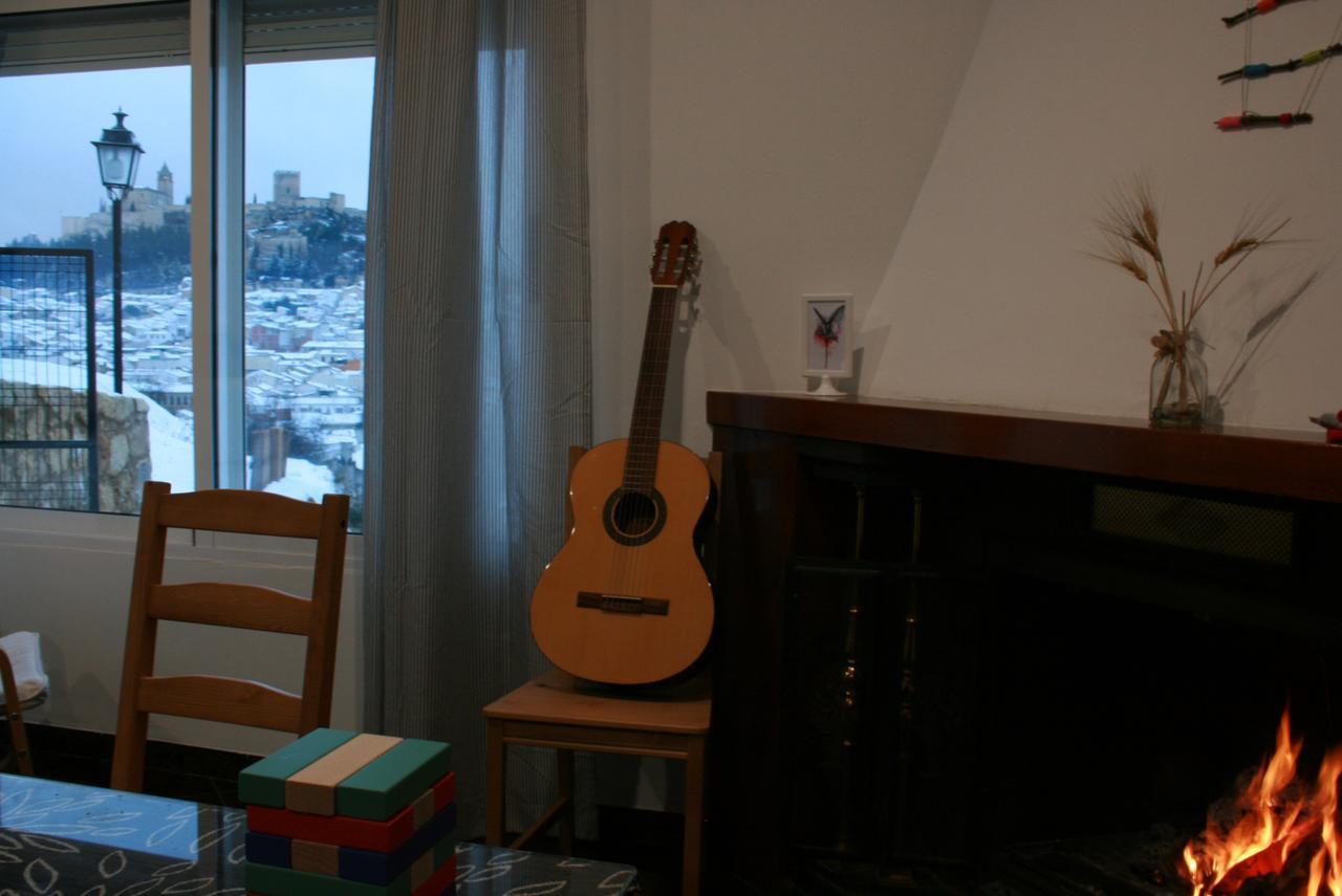 Mirador Tierra De Frontera Guest House อัลกาลา ลา เรอัล ภายนอก รูปภาพ